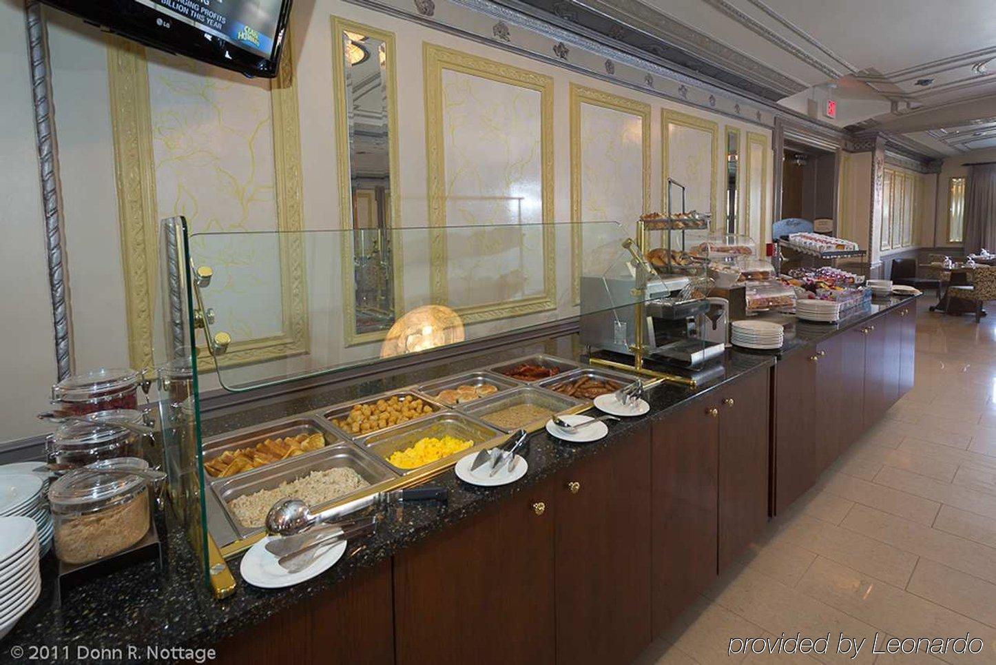 The Tudor Arms Hotel Cleveland - A Doubletree By Hilton Restaurant photo